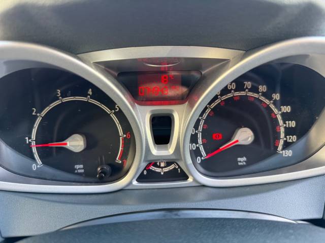 2010 Ford Fiesta 1.6 Titanium 5 Door