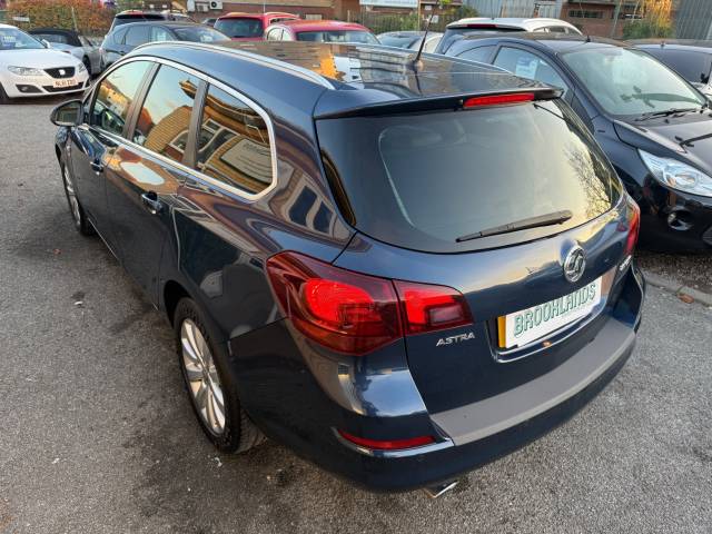 2011 Vauxhall Astra CDTi SE Estate 2.0 Diesel Automatic