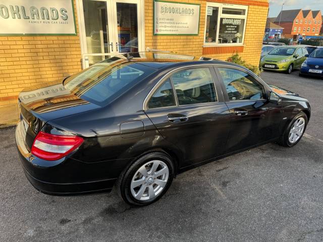 2011 Mercedes-Benz C Class 1.8 C180 Automatic BlueEFFICIENCY Executive Saloon