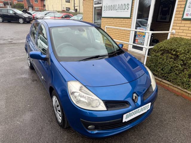 Renault Clio 1.6 Expression Automatic 5 Door Hatchback Petrol Blue