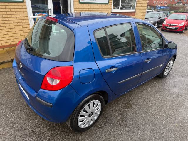 2008 Renault Clio 1.6 Expression Automatic 5 Door