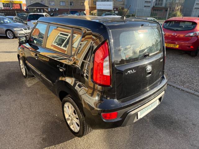2013 Kia Soul CRDi 2 5 Door Automatic 1.6 Diesel