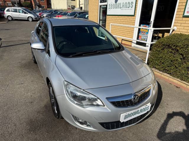 Vauxhall Astra 1.6 SE 5 Door Hatchback Petrol Sovereign Silver