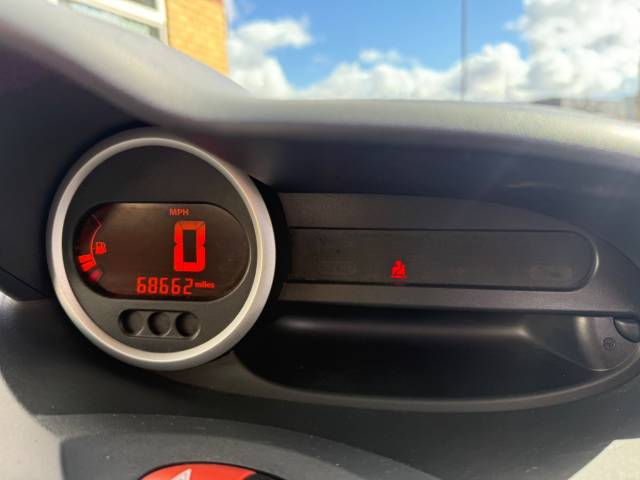 2010 Renault Twingo 1.2 Expression 3 Door