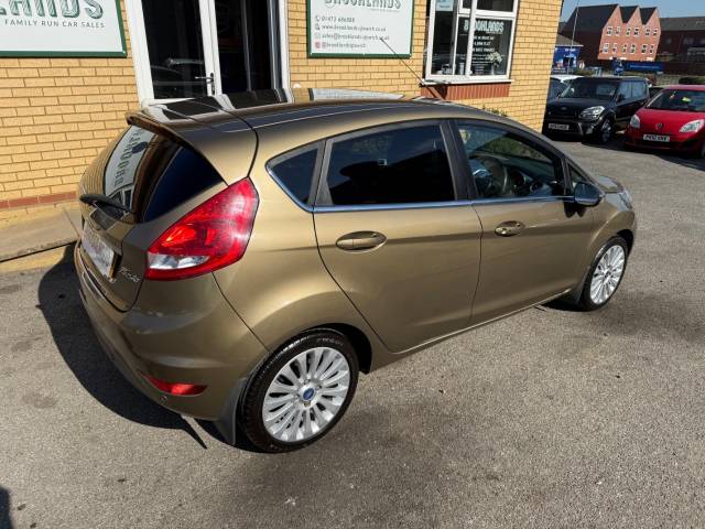 2012 Ford Fiesta 1.4 Titanium 5 Door Automatic