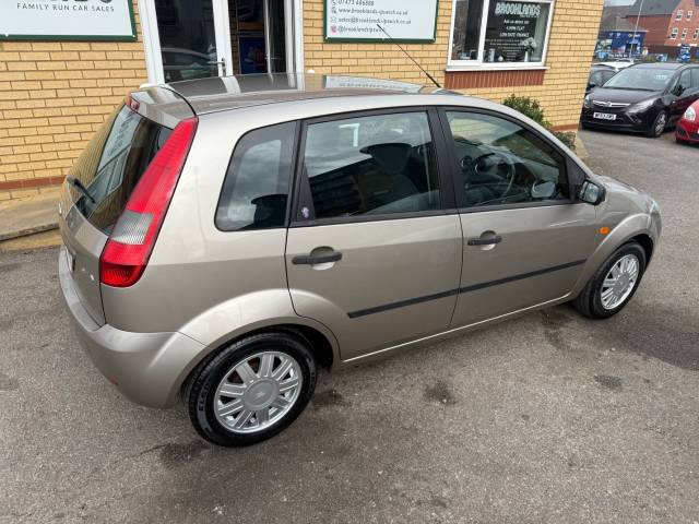 2004 Ford Fiesta 1.6 Ghia 5 Door Automatic