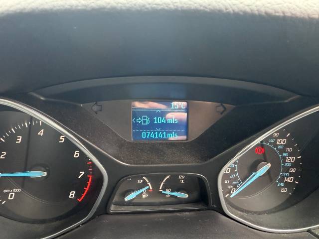 2011 Ford Focus 1.6 Zetec 5 Door
