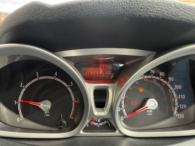 2012 Ford Fiesta 1.25 Zetec 5 Door