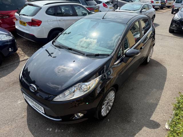 2011 Ford Fiesta 1.4 Titanium Automatic 5 Door