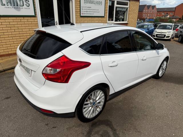 2011 Ford Focus 1.6 Zetec 5 Door
