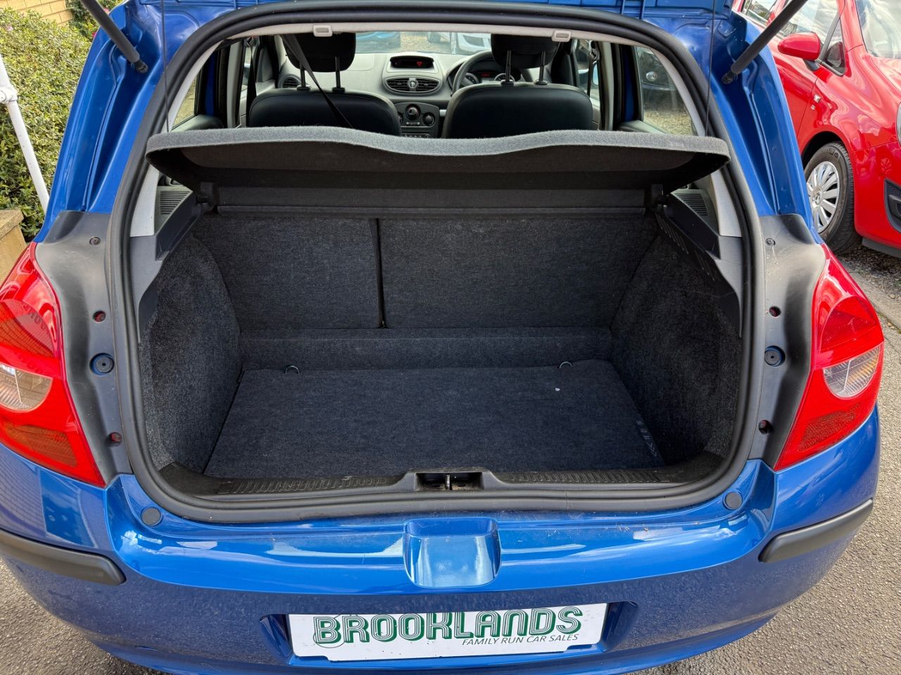 Renault Clio 1.6 Expression Automatic 5 Door