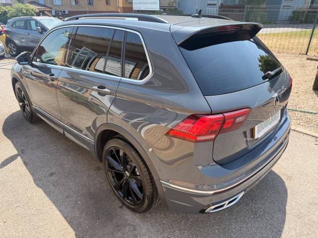 2021 Volkswagen Tiguan TDI R-Line 5 Door 2.0 Diesel Automatic