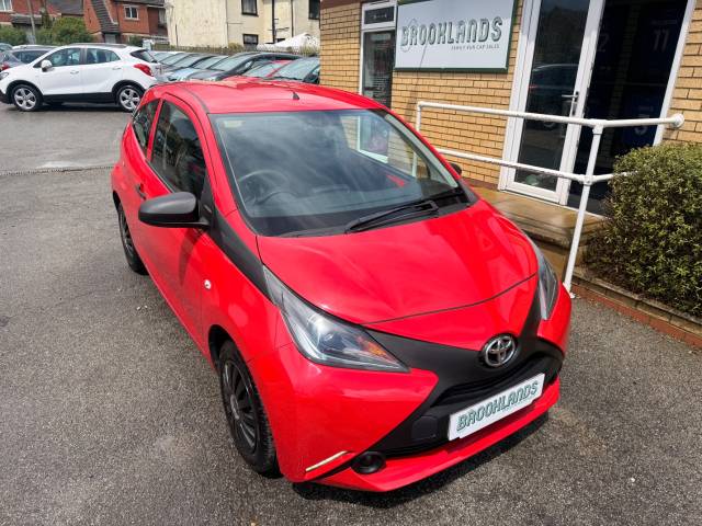 Toyota Aygo 1.0 VVT-i X 3 Door Hatchback Petrol Red
