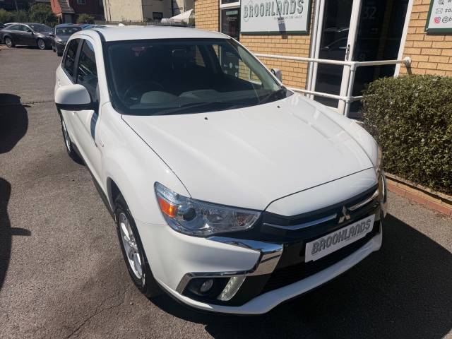 Mitsubishi ASX 2 1.6 5 Door Hatchback Petrol Wicked White