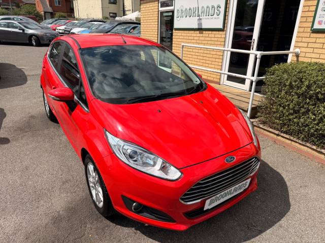 Ford Fiesta 1.25 Zetec 5 Door Hatchback Petrol Race Red