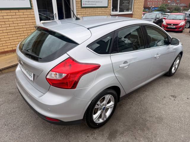 2011 Ford Focus 1.6 Zetec 5 Door