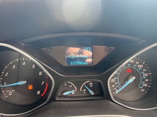 2011 Ford Focus 1.6 Zetec 5 Door