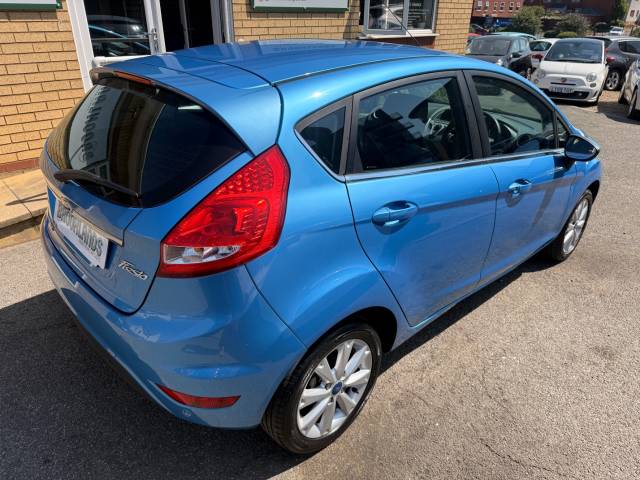 2010 Ford Fiesta 1.4 Zetec Automatic 5 Door