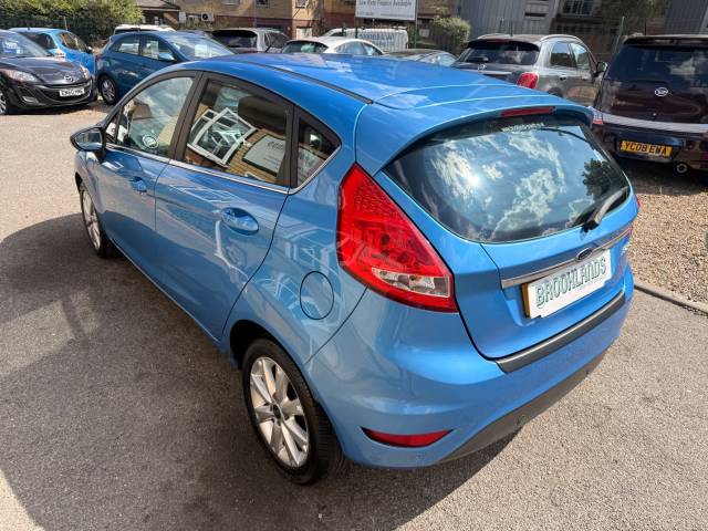 2010 Ford Fiesta 1.4 Zetec Automatic 5 Door
