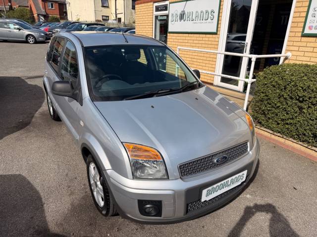 Ford Fusion 1.6 Zetec Automatic 5 Door Hatchback Petrol Moondust Silver
