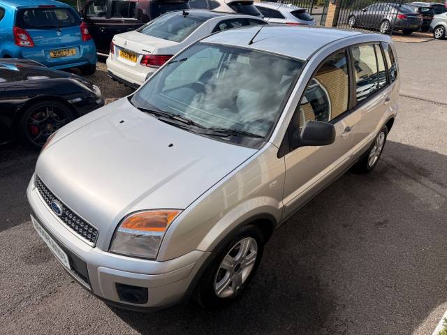 2010 Ford Fusion 1.6 Zetec Automatic 5 Door