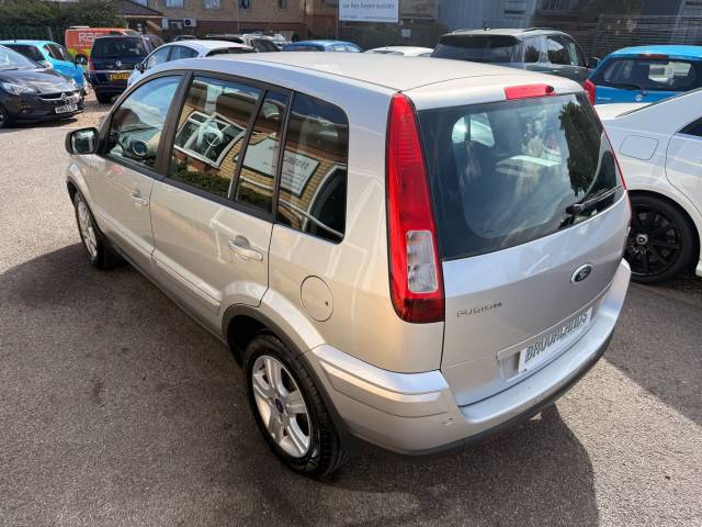 2010 Ford Fusion 1.6 Zetec Automatic 5 Door