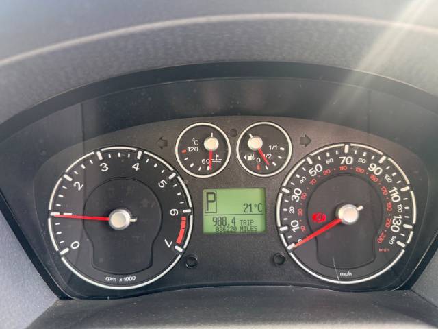 2010 Ford Fusion 1.6 Zetec Automatic 5 Door