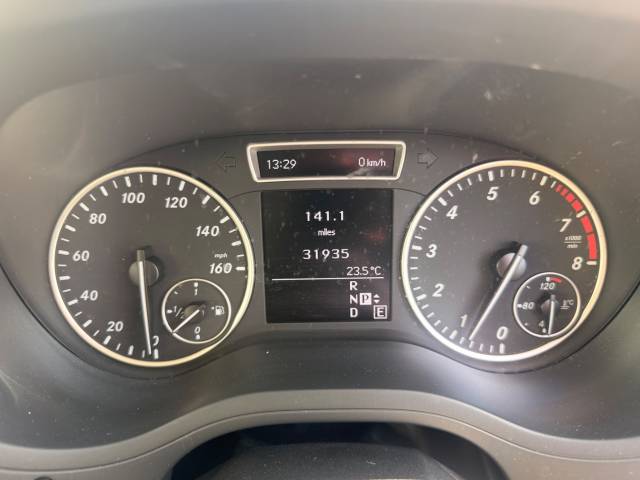 2012 Mercedes-Benz B Class B180 Automatic 1.6 BlueEFFICIENCY SE 5 Door