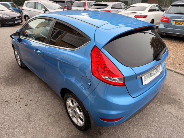 2012 Ford Fiesta 1.4 Zetec Automatic 3 Door