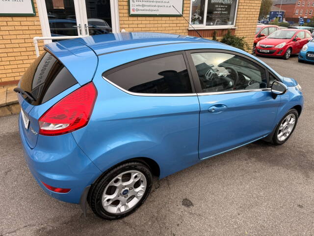 2012 Ford Fiesta 1.4 Zetec Automatic 3 Door